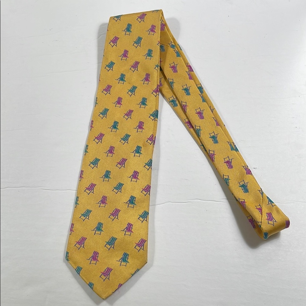 R Hanauer Mens Beach Chair Pink Blue Yellow Patterned Tie Accessory